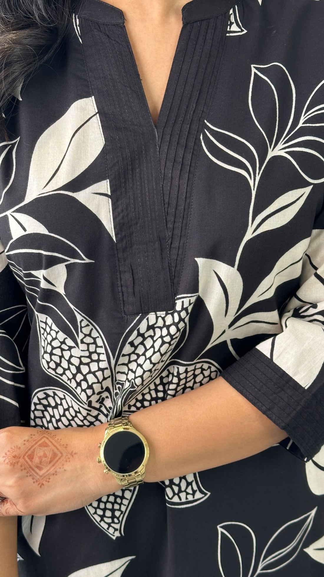 Black - Aster Floral Kurta Pants