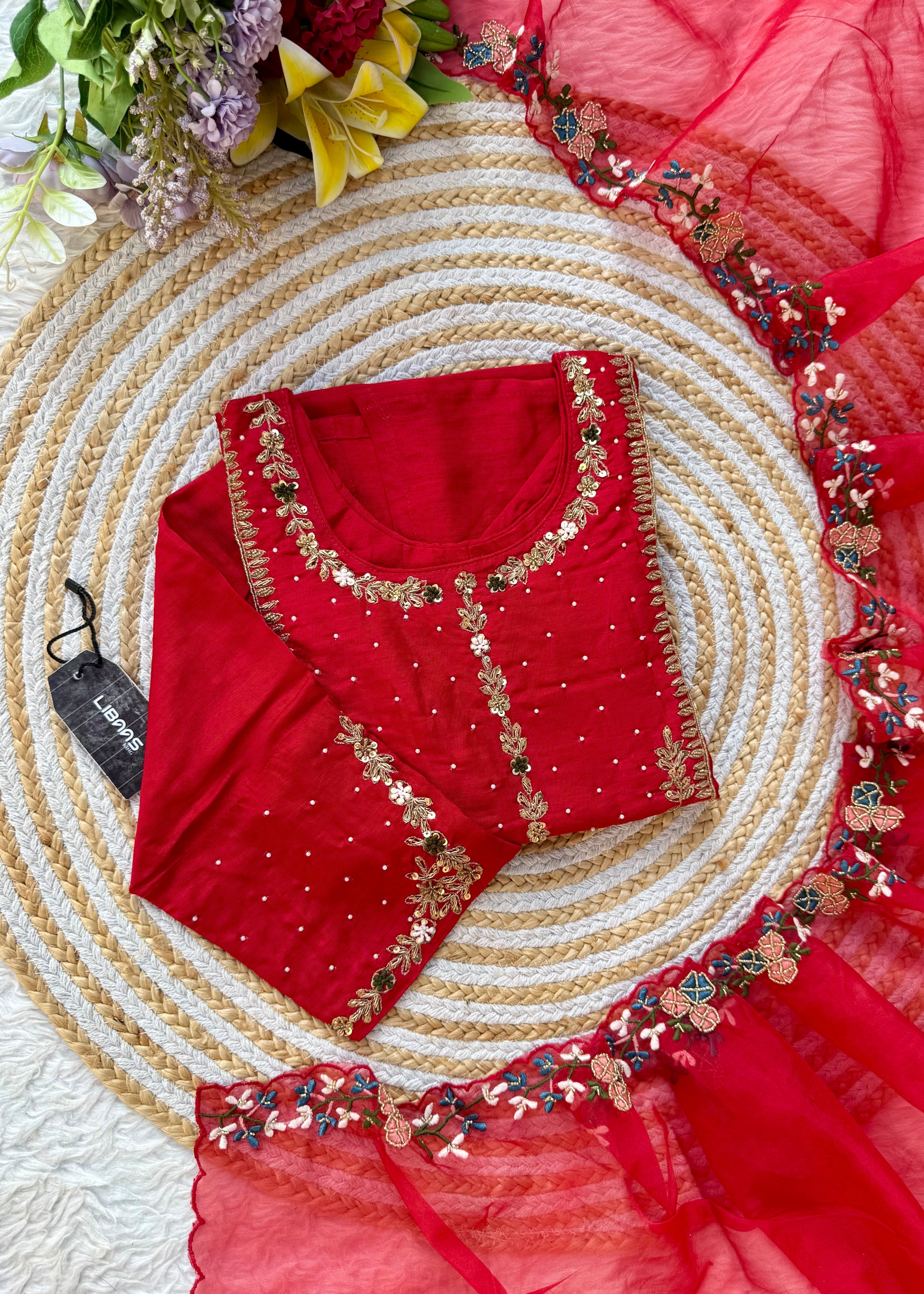 A very beautiful piece with zardozi & zari handwork set