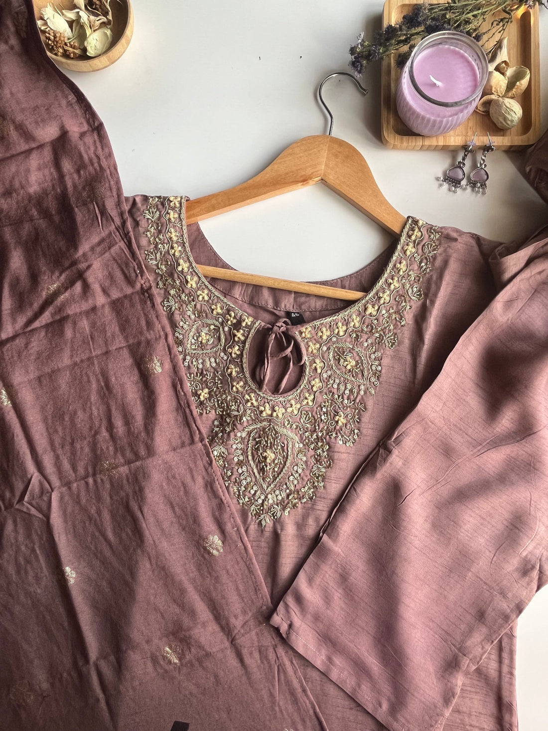 EKAANSHI - Lavender Dola Silk Kurti Set